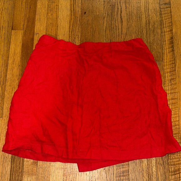 Abercrombie & Fitch Red Asymmetrical Mini Skirt - Picture 3 of 3